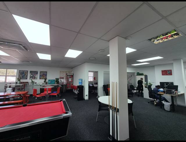 334M² OFFICE TO LET IN HALFWAY GARDENS